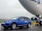 Volkswagen Touareg V10 TDi Tows Boeing 747 2006 года